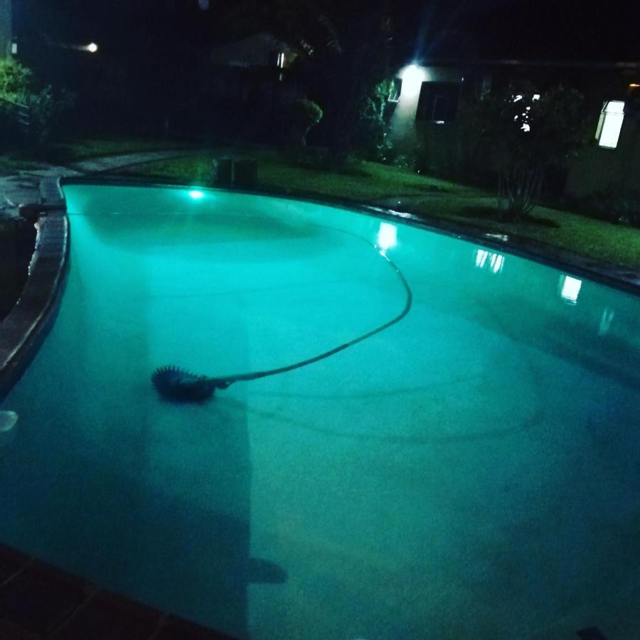 Birdville BNB Guest House Gaborone Extérieur photo