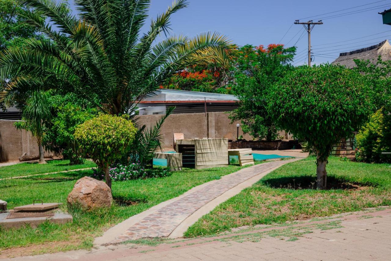 Birdville BNB Guest House Gaborone Extérieur photo