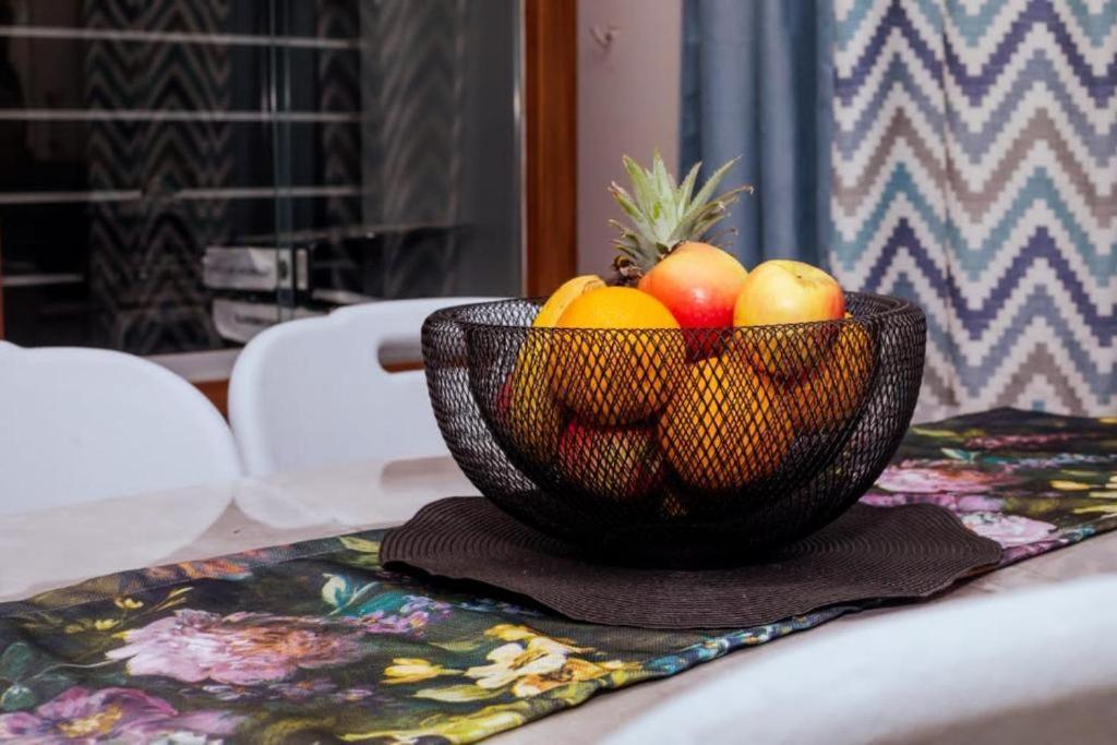 Birdville BNB Guest House Gaborone Extérieur photo